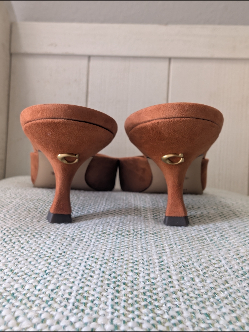 COACH Women's Pointed-Toe Mule Heels in Tan Suede - Picture 11 of 12
